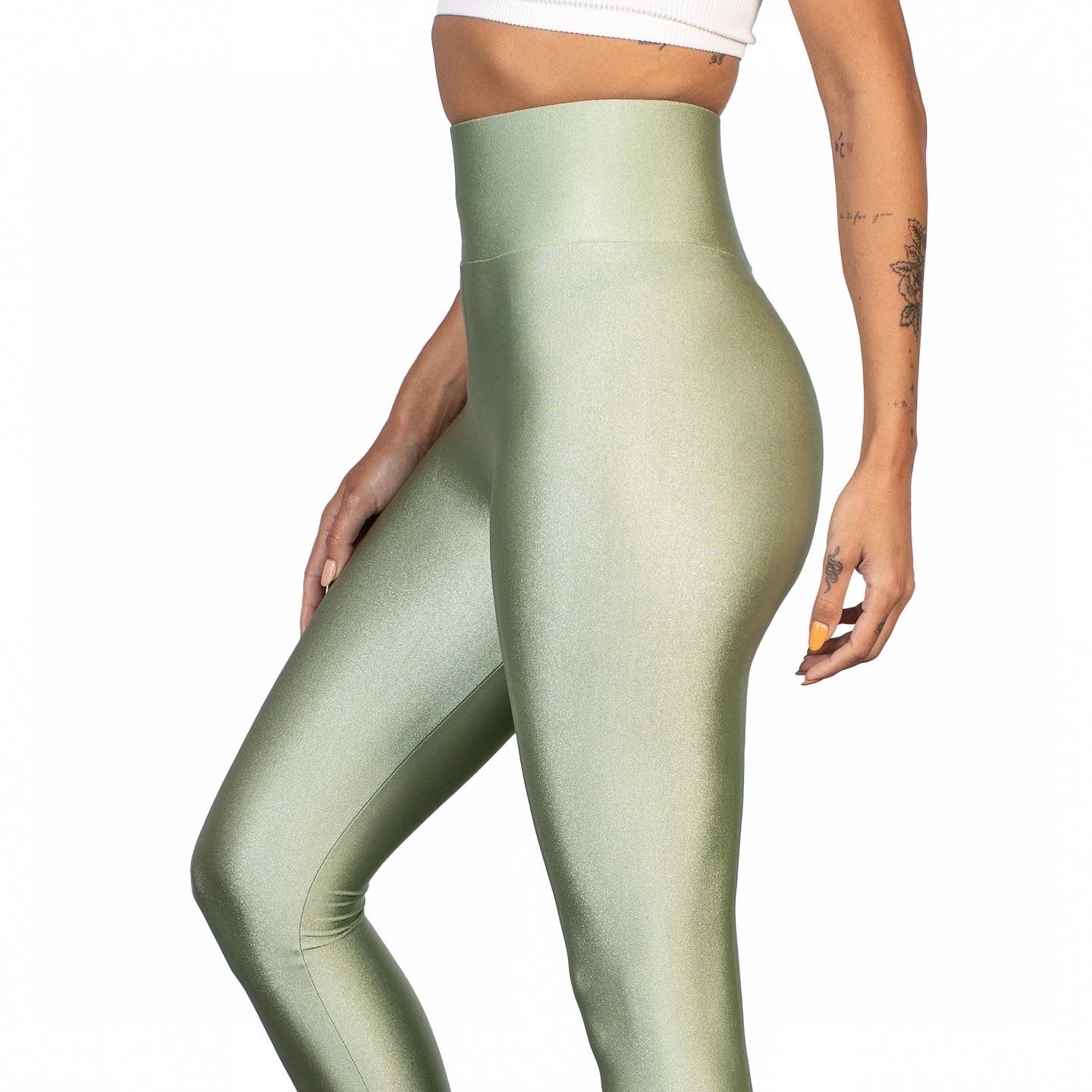 HIGH-WAIST SHINY LEGGING